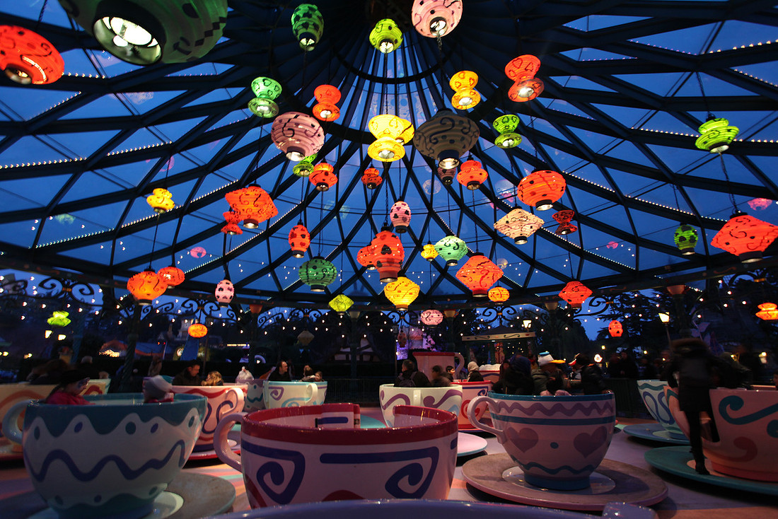 Teacups_disneyland_paris